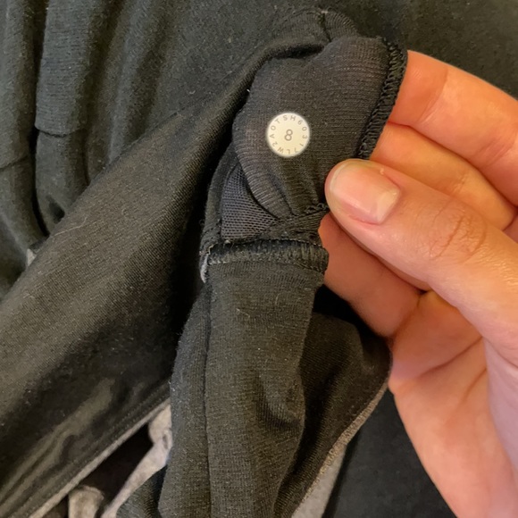 LuLulemon Sports Bra - Picture 6 of 6